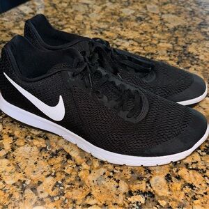 Nike Flex Experience RN 6